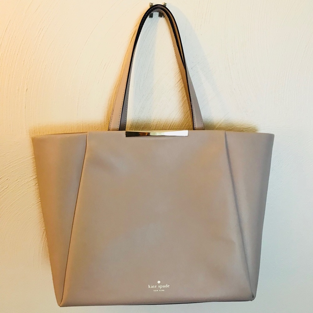 [SOLD] Authentic Kate Spade “Lenora”